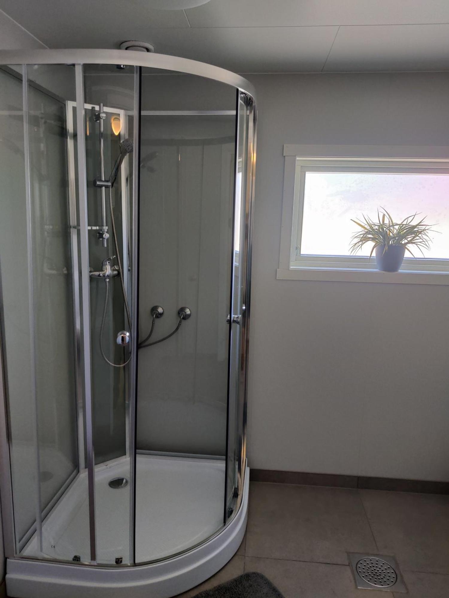 Feelhome 4 Bedrooms Apartment Polarvegen Tromso Ruang foto